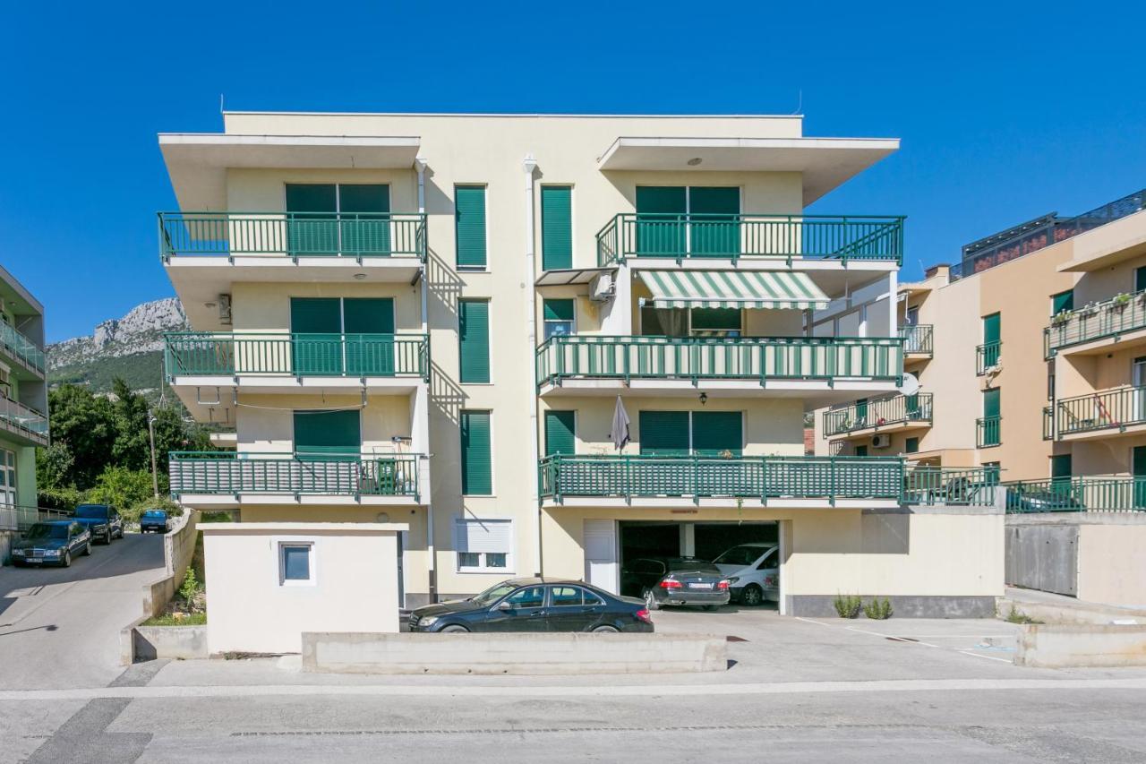 Apartments With A Parking Space Kastel Gomilica, Kastela - 21630 外观 照片